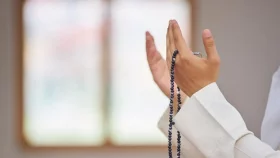 ইবাদত করি, তবুও দোয়া কবুল হয় না কেন 