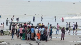 কুয়াকাটা সমুদ্র সৈকতে নেমে কিশোর নিখোঁজ