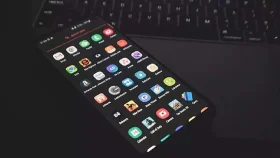 আপনার ফোনের অ্যাপসের নাম ও আইকন পরিবর্তন করুন সহজেই