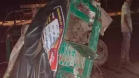 শাজাহানপুরে সিএনজিতে বাস-ট্রাকের ধাক্কা, নিহত ১