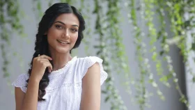 বর্ষায় মেকআপ করবেন কিভাবে