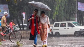 চার বিভাগে ভারী বৃষ্টির আভাস 