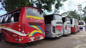 পাবনার সকল রুটে চলছে অনির্দিষ্টকালের পরিবহন ধর্মঘট