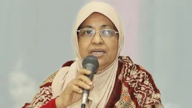 নতুন ভ্যাকসিন ও ওষুধ উৎপাদনে সরকার অগ্রাধিকার দিচ্ছে: স্বাস্থ্য উপদেষ্টা