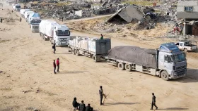 গাজায় ত্রাণবাহী ৪০০ ট্রাক প্রবেশ