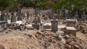 গাজার কবরস্থানে আর জায়গা নেই