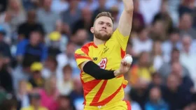 ৫ বলে ৩২, অবিশ্বাস্য রেকর্ড!