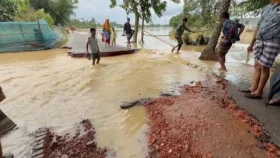 টানা বর্ষণে প্লাবিত হতে পারে ৬ জেলা