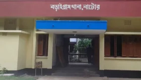 পিস্তল ঠেকিয়ে সাংবাদিকের মোটরসাইকেল ছিনতাই 
