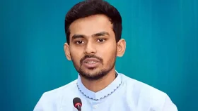 নারীর সঙ্গে উপদেষ্টার ভাইরাল ছবিটি এআই দিয়ে তৈরি: রিউমার স্ক্যানার