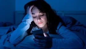 রাত জেগে রিলস দেখা উচ্চ রক্তচাপের ঝুঁকি বাড়ায়