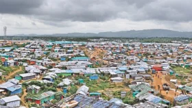রোহিঙ্গা ক্যাম্প পরিদর্শন করেছেন কূটনীতিক ও রাজনৈতিক নেতারা
