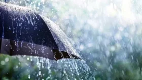 সারাদেশে ভারী বৃষ্টির আভাস, তাপমাত্রা কমবে ২ ডিগ্রি