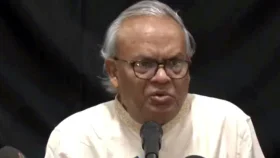 শেখ হাসিনা জমিদারি ফিরে পেতে মরিয়া: রিজভী