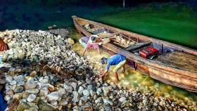 সাদাপাথর লুটের ঘটনায় জড়িতদের বিরুদ্ধে মামলার নির্দেশ