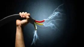 রাজধানীতে বিদ্যুৎস্পৃষ্টে প্রাণ গেলো মিস্ত্রীর