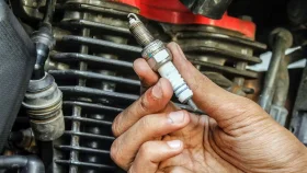 মোটরসাইকেল কত কিমি চালানোর পর ‘স্পার্ক প্লাগ’ বদলানো উচিত