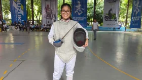 ইশার পেশা নার্স হলেও ভালোবাসা ফেন্সিংয়ে