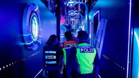 মালয়েশিয়ায় ৪০০ বাংলাদেশি আটক