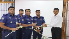 ফরিদপুরে মাত্র ১২০ টাকায় পুলিশে চাকরি পেলেন তারা
