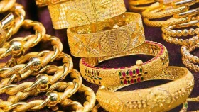 দেশের বাজারে যে দামে বিক্রি হচ্ছে সোনা