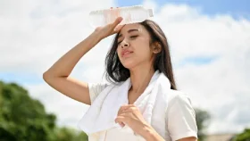 তীব্র গরমে সুস্থ থাকতে করণীয়