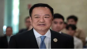 থাইল্যান্ডের নতুন প্রধানমন্ত্রী অনুতিন চার্নভিরাকুল