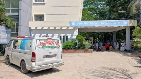 চাঁদপুরে অ্যাম্বুলেন্সে নারীকে ধর্ষণের অভিযোগ, চালক আটক