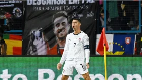 রোনালদোর দাপটে ৫-০ গোলে আর্মেনিয়ার পরাজয়