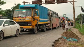 ব্রাহ্মণবাড়িয়ায় ঢাকা-সিলেট মহাসড়ক অবরোধ