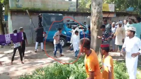 নুরাল পাগলের দরবারে পুলিশের ওপর হামলা, গ্রেপ্তার বেড়ে ১১