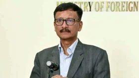 শেখ হাসিনাকে ফেরত চেয়ে চিঠি পাঠাবে ঢাকা: পররাষ্ট্র উপদেষ্টা