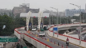 হানিফ ফ্লাইওভারে বাসের ধাক্কায় নিহত পথশিশু