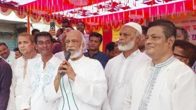 আওয়ামী লীগ দেশকে দেউলিয়া করে দিয়েছে: মঈন খান