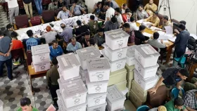 আট ঘণ্টার ভোট গুনতে লাগলো ৪৫ ঘণ্টা