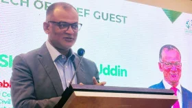 পাঁচ বছরে দেশকে সোনার খনিতে রূপান্তর সম্ভব: বাণিজ্য উপদেষ্টা