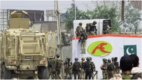 পাকিস্তানে সংঘর্ষে ১৯ সেনা নিহত