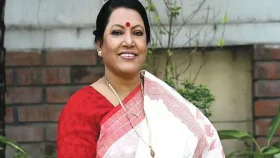 শহীদ মিনারে ফরিদা পারভীনের মরদেহে সকালে শ্রদ্ধা