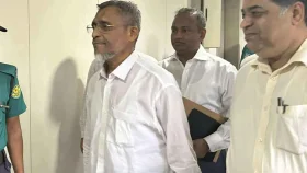 ১৯ বছর পর স্বরাষ্ট্র মন্ত্রণালয়ে লুৎফুজ্জামান বাবর