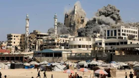 ইসরায়েলি বিমান হামলায় গাজায় নিহত আরও ৫১