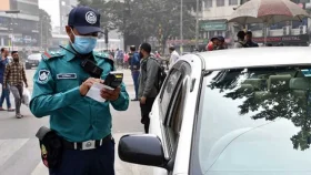রাজধানীতে ট্রাফিক আইন লঙ্ঘনে ২১৫২ মামলা 