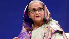 শেখ হাসিনাসহ ৩০ জনের বিরুদ্ধে গ্রেপ্তারি পরোয়ানা