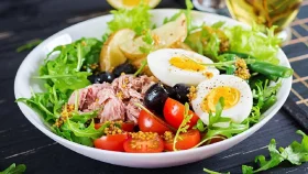 স্বাস্থ্যকর জীবনে গুরুত্বপূর্ণ ভূমিকা রাখে সালাদ