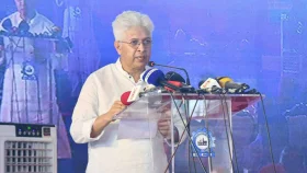 অটোমোবাইল খাত দেশের শিল্পখাতের সম্ভাবনা ও সক্ষমতাকে তুলে ধরছে: শিল্প উপদেষ্টা