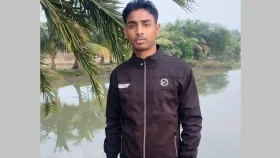 সাতক্ষীরায় সাংবাদিক পরিচয়ে চাঁদাবাজি, যুবক আটক