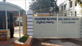 দুর্গাপূজায় বাংলাবান্ধা স্থলবন্দরে ৮ দিন আমদানি-রপ্তানি বন্ধ