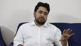 আওয়ামী লীগকে দল হিসেবে বিচারের আওতায় আনা উচিত : নাহিদ ইসলাম