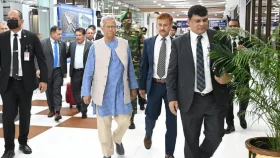 যুক্তরাষ্ট্রের উদ্দেশে ঢাকা ছাড়লেন প্রধান উপদেষ্টা