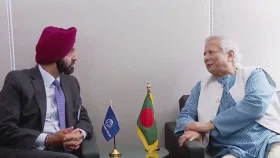 পাচারের অর্থ ফেরাতে বিশ্বব্যাংকের সহায়তা চাইলেন ড. ইউনূস