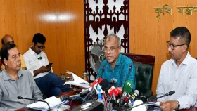 যতদিন দায়িত্বে আছি সারের দাম বাড়বে না: কৃষি উপদেষ্টা